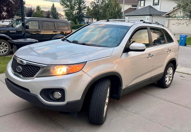 Kia Sorento 2011 V6 in Cars & Trucks in Red Deer