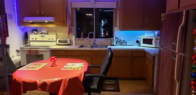 ROOM FOR RENT IN EAST MONTREAL62864378112257123