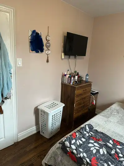 One private room available in a 3-bedroom house. Ideal for a student or working professional. Great...