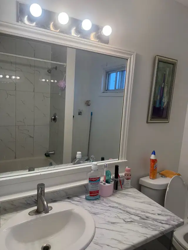 Room Sharing Available  at 16 Rexdale Blvd $460 in Long Term Rentals in Mississauga / Peel Region - Image 4