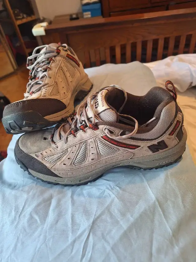 sports shoes new balance 645 new  in Men's Shoes in City of Montréal - Image 3