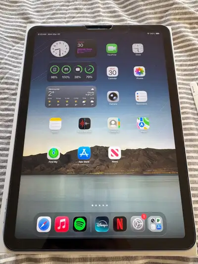 iPad Air 4th Gen 256GB + Apple Pencil + Smart Keyboard + More , View more