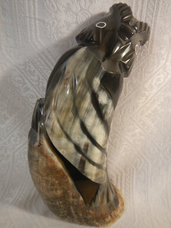African hand carved buffalo horn owl and alligator     figurine dans Art et objets de collection  à Ville de Montréal - Image 4