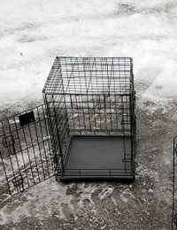 Dog Crate Dog Cage
25" long $100