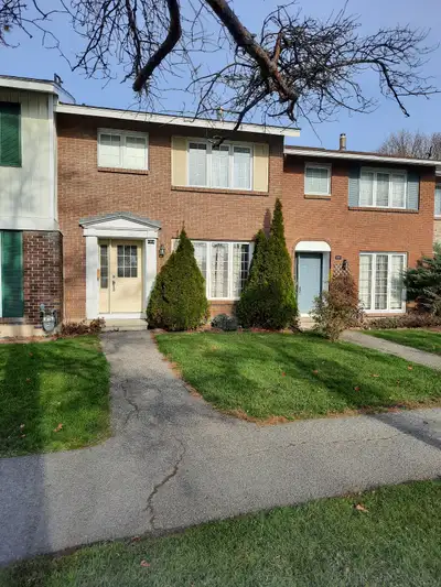Room in Condo available for Aug.1st. The rent is $550 per month with a share of utilities, about $80...