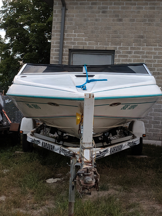 17.5 cutter ski boat 90 johnson all accessories included.  in Other in Peterborough - Image 2