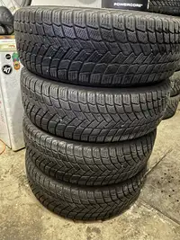 4 Michelin X Ice Snow Winter Tires 225/60/18 Like New !