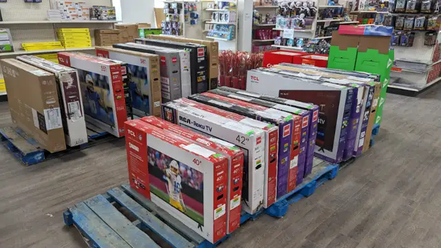 LIQUIDATION DE TELEVISION - PRIX IMBATTABLES in TVs in Lanaudière - Image 4