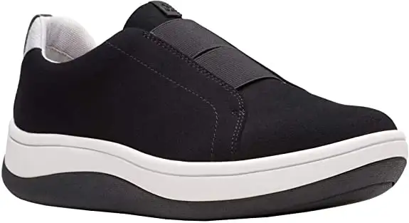 UGG Women's Jass Sneaker - Stylish and Comfortable.sz.9 in Women's - Shoes in Mississauga / Peel Region - Image 8