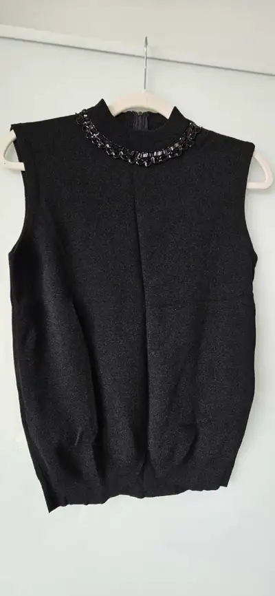 Vintage Helen Harper Sleeveless Sweater Top, Size Medium, View more