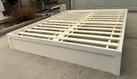 Queen Sz platform bed frame with slats dropoff 