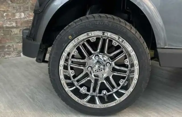 Golf Cart lithium 2023 EZGO RXV  in Golf in Prince George - Image 5