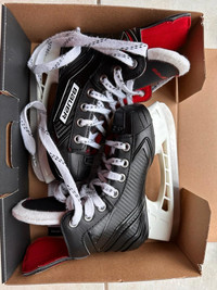 Bauer Vapor Ice Skates (Brand New)