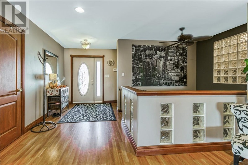 RENT A stunning 5 Bedroom, 3 Bathroom home in Sudbury Long Term