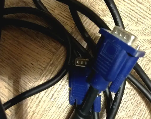 VGA CABLE 13 Ft. in Cables & Connectors in Mississauga / Peel Region - Image 3