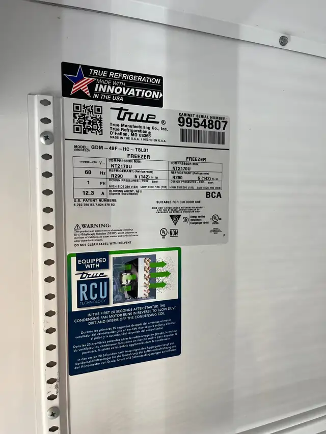 True Freezer -upright double glass door-62865712490753121
