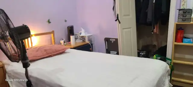 Shared and furnished room for Rent  in Room Rentals & Roommates in City of Toronto - Image 2