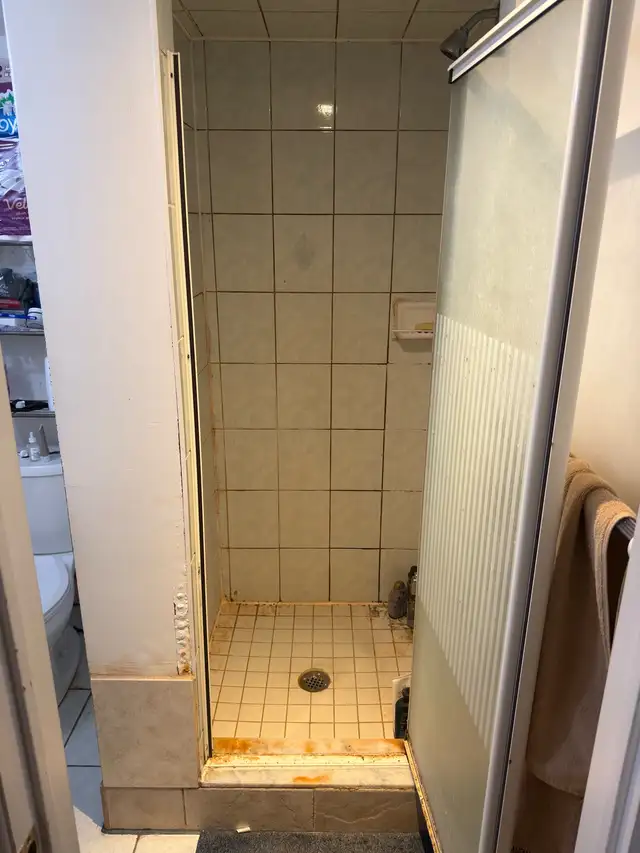 Private Room with Washroom for Rent – 10 Boake St, North York in Room Rentals & Roommates in City of Toronto - Image 5