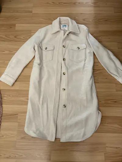 Women’s Aritzia Wilfred Shacket Size XS Gently worn and recently dry cleaned. Asking $50 See my othe...