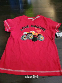 Boys size 5-6 short sleeve shirt (new with tag)