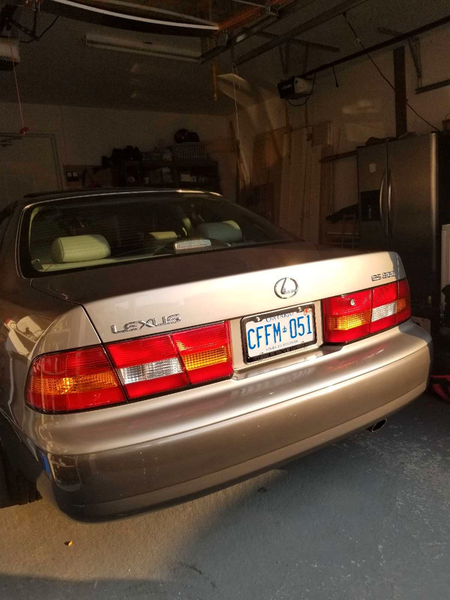 1997 Lexus ES300 in Cars & Trucks in Oakville / Halton Region - Image 2