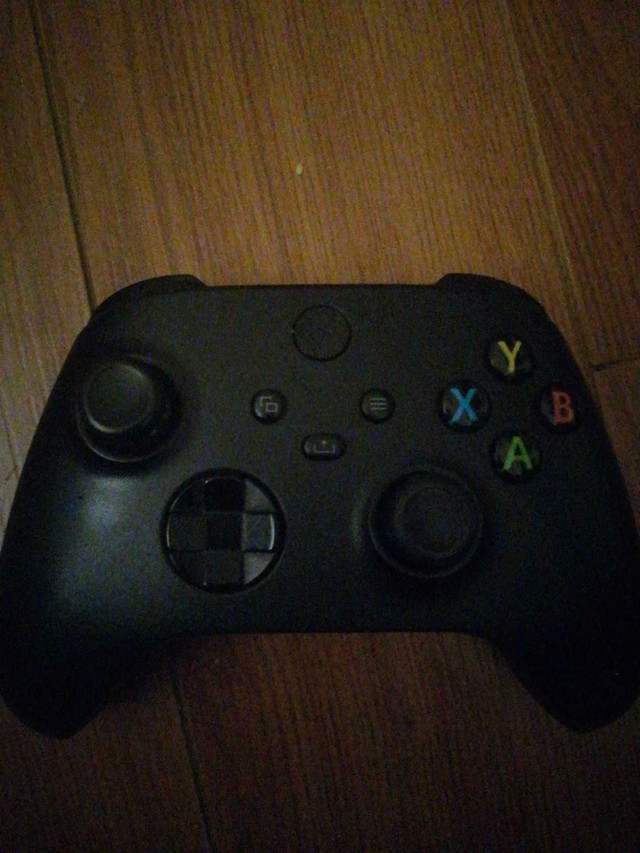 Xbox series x/s controller  in XBOX One in City of Halifax