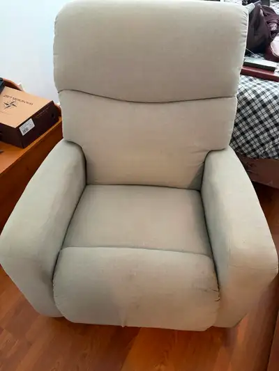 Like new Lazyboy power recliner with charging port (USB), View more