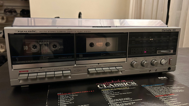 1980s vintage Realistic Clarinette 122 cassette player turntable in Stereo Systems & Home Theatre in City of Toronto