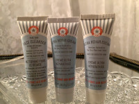 First Aid Beauty Skin Care Set For Sensitive skin