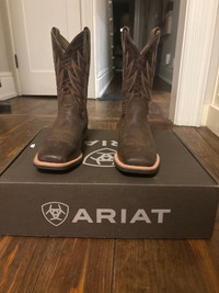 Ariat mens challenger boots brand new in box 