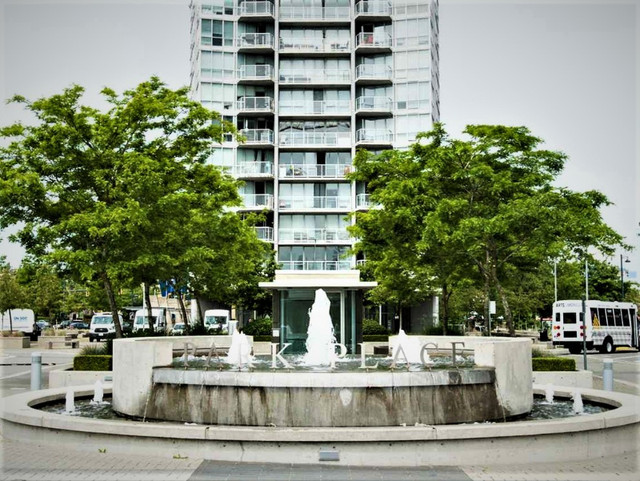 CORPORATE  HIGHRISE  ELEGANTLY FURNISHED   CONDO in Long Term Rentals in Delta/Surrey/Langley