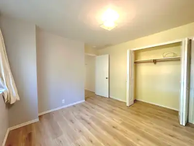 MAIN FEATURES - 2 good size Bedrooms at ground level of a house - Washer/dryer only for you to use....