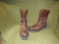 Motorcycles boots with character (used)