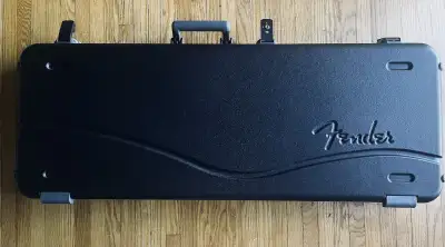 Fender Deluxe Molded Jazzmaster / Jaguar Guitar Case, View more