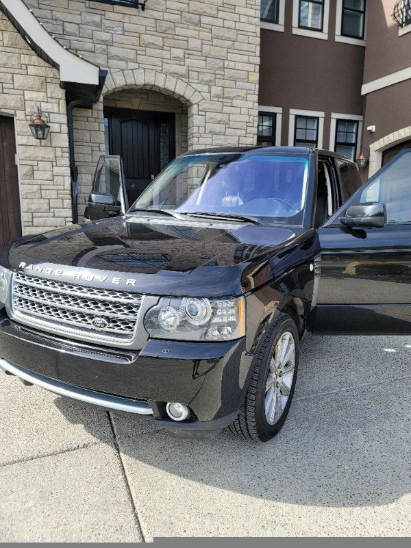 2011 RANGE ROVER SUPERCHARGED ONLY 79,000KM FLAWLESS NEW TIRES Cars