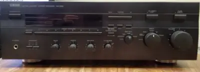 YAMAHA  RX-596  STEREO   RECEIVER   WITH  REMOTE, View more
