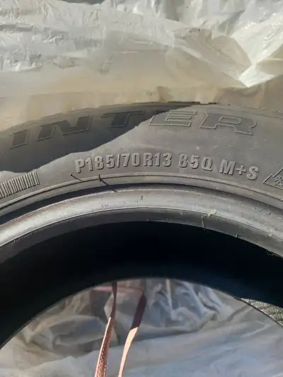 Presque neuf/ Almost new 75$ each