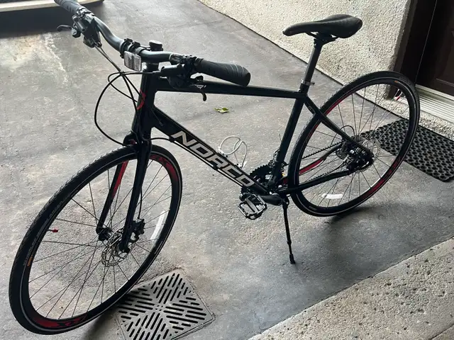 NORCO VFR1 IMPECCABLE in Cruiser, Commuter & Hybrid in City of Montréal - Image 2