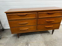 Mid century 6 drawer dresser