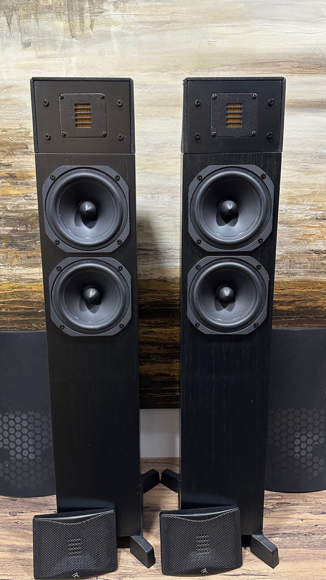 Martin Logan Motion 10 Floor Standing Tower Speakers in Stereo Systems & Home Theatre in Regina - Image 2