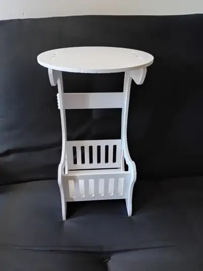 White Wooden End Table With Basket In EXCELLENT condition, View more