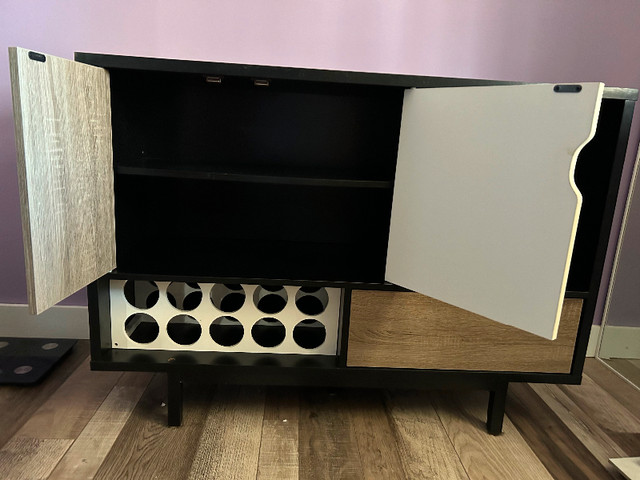 Sideboard/Server in Hutches & Display Cabinets in North Bay - Image 2