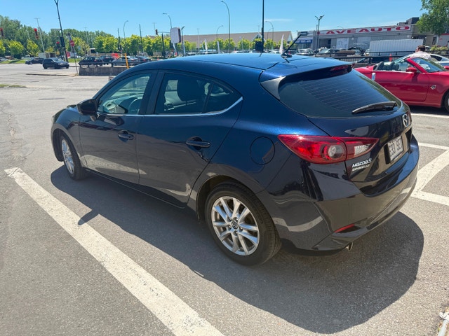 2017 Mazda3 GS Hatchback Automatic — photo 2