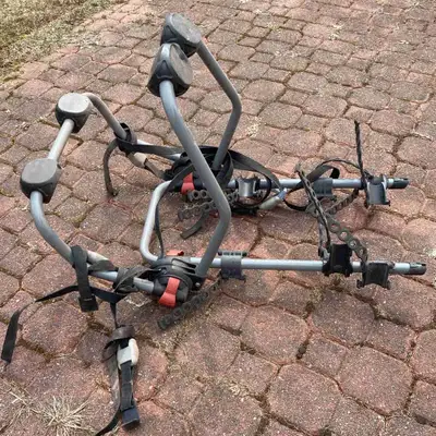 Used bike rack in good shape , if interested please contact , thanks