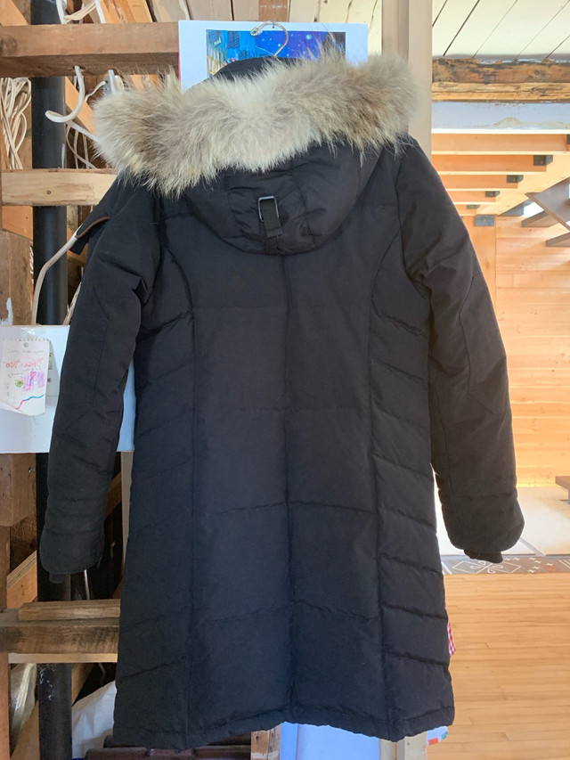 Manteau Noir Femme Outdoor Survival Canada, taille xs dans Femmes - Hauts et vêtements d'extérieur  à Laurentides - Image 3