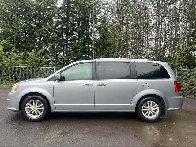 2019 Dodge Grand Caravan in Cars & Trucks in Prince Rupert - Image 3