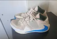 Nike basketball shoes 