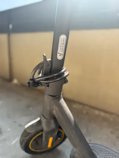 Almost 1 year Used Front tire repaired recently from Segway of Ontario. Have reciept as well 30Km/h...