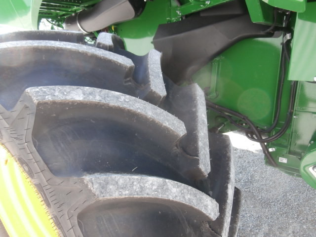 2023 John Deere S760 Combine 45 Hours Warranty in Farming Equipment in Leamington - Image 3