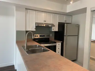 Downtown Toronto – All Utilities Included Condo
